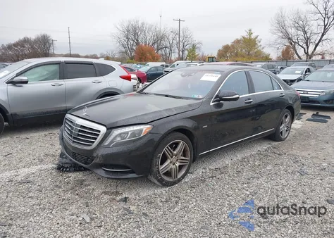 2014 Mercedes-Benz S 550 4Matic z USA, uszkodzony, nr VIN WDDUG8FB6EA021916
